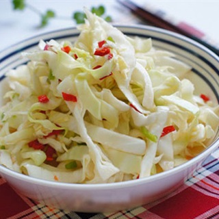 7. Salad bắp cải rau củ tổng hợp