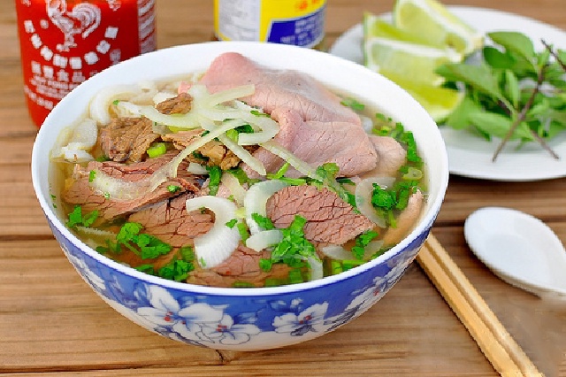 Phở bò nạm