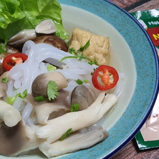 Bánh canh nấm