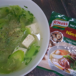 Canh mướp bún tàu