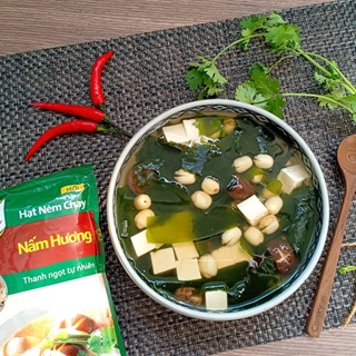 Canh rong biển hạt sen & nấm hương