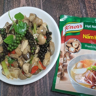 Nấm rơm kho với tiêu xanh