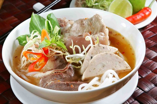 Cách nấu bún bò cực ngon, ăn đã cơn thèm cực nhanh