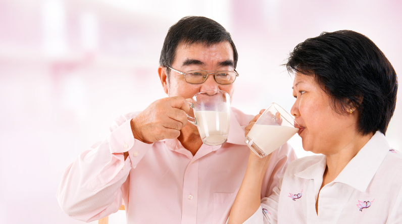 Thực hư chuyện uống nhiều sữa không làm tăng mức cholesterol